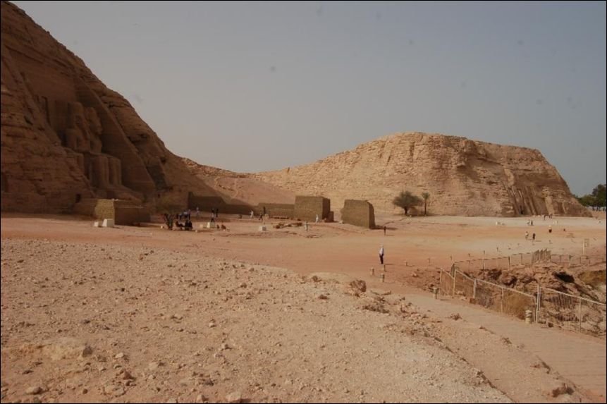 <i><b>Abu Simbel-071</b></i>